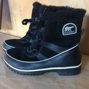 Sorel boots size 8 Pre-owned Good condition!